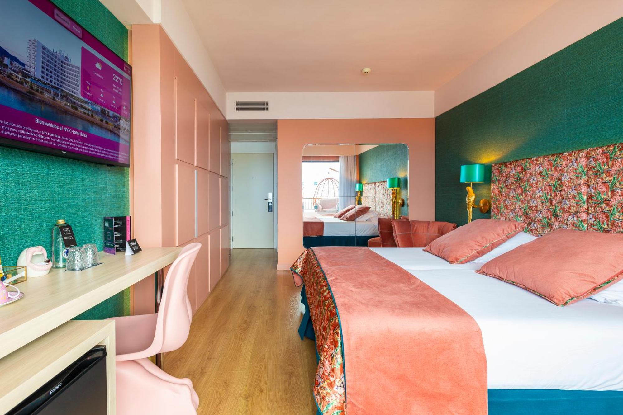 Nyx Hotel Ibiza By Leonardo Hotels-Adults Only Сан-Антоніо Екстер'єр фото